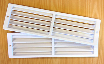 Ventilasjonsrist pakke for montering på vegg HVIT